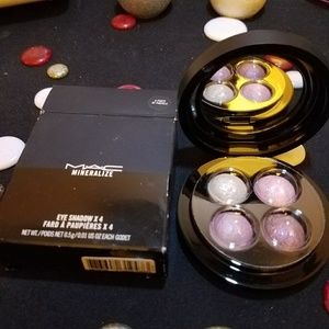 Authentic mineralize eyeshadow quad and party of p